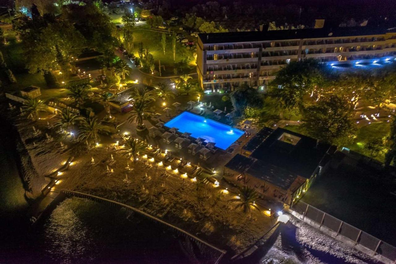 Long & Hotel 4*