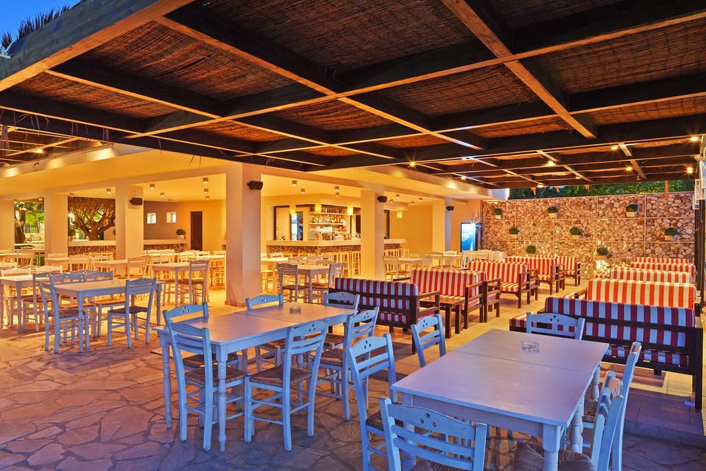 Otel Long & Longos (Achaea)