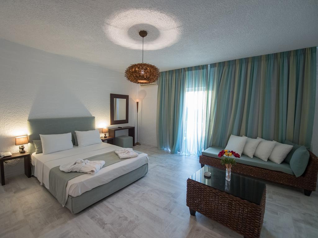 Hotel Long & 4*